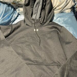 Under Armour Sweatshirt